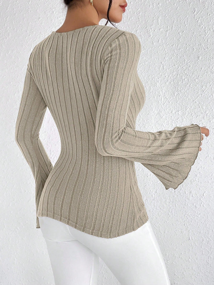 Marian | Elegantes Stricktop für Frauen mit V-Ausschnitt - Weich, raffiniert & modisch