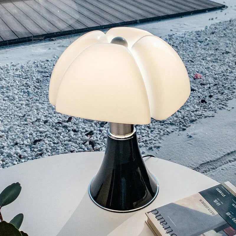 Tischlampe in Form von Blumen | FloraLuxe